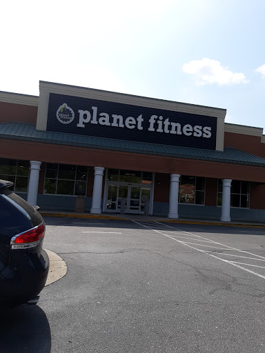 Gym «Planet Fitness», reviews and photos, 404 E Six Forks Rd, Raleigh, NC 27609, USA