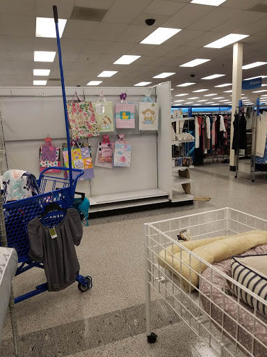 Clothing Store «Ross Dress for Less», reviews and photos, 1161 N Burleson Blvd, Burleson, TX 76028, USA