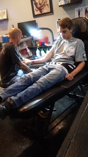 Tattoo Shop «PAS Tattoos», reviews and photos, 1735 E Ohio Pike, Amelia, OH 45102, USA