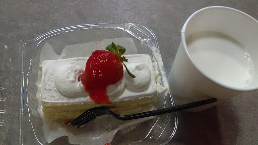 Supermarket «Supermercado Mi Pueblo», reviews and photos, 2838 International Blvd, Oakland, CA 94601, USA