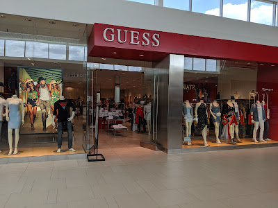 trække vejledning mulighed GUESS - Clothing Shop in Windsor, Canada | Top-Rated.Online