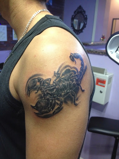 Tattoo Shop «Kazuya Tattoo Studio», reviews and photos, 6878 W Flagler St, Miami, FL 33144, USA