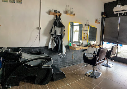 MARINE CUTZ Barbershop