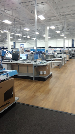 Electronics Store «Best Buy», reviews and photos, 2833 W Ridge Rd, Rochester, NY 14626, USA