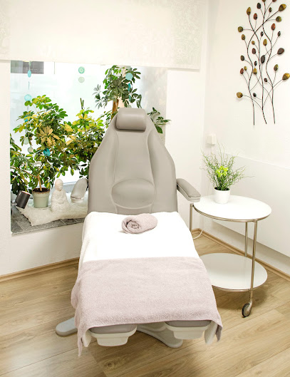 Fachinstitut Buxbaumer | Massage – Fußpflege