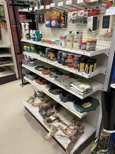 Pet Supply Store «Red Mill Pet Supplies», reviews and photos, 1111 W Chicago Blvd # 120, Tecumseh, MI 49286, USA