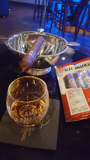 Tobacco Shop «Smoke Inn», reviews and photos, 801 Village Blvd #305, West Palm Beach, FL 33409, USA