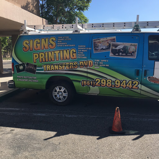Feathers Signs Printing & Wraps image