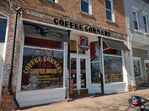 Coffee Corners Antiques & Coffee House, 14544 N Cheshire St, Burton, OH 44021, USA, 
