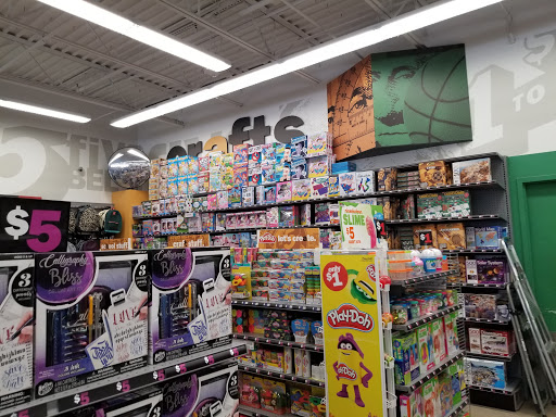 Variety Store «Five Below», reviews and photos, 1950 E Greyhound Pass #4, Carmel, IN 46033, USA