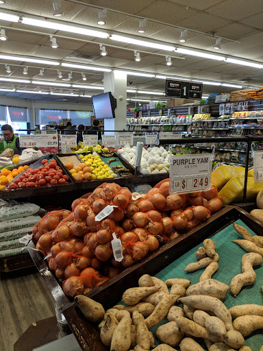 Korean Grocery Store «H Mart», reviews and photos, 34 E Golf Rd, Schaumburg, IL 60173, USA