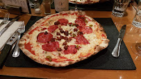 Pizza du Pizzeria Le Tyrolien à Morzine - n°17