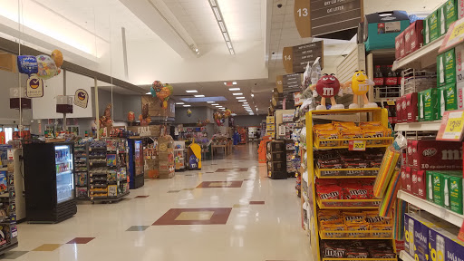 Grocery Store «Stop & Shop», reviews and photos, 760 Villa Ave, Fairfield, CT 06824, USA