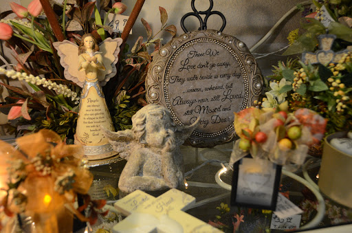 Gift Shop «Seasons Of The Heart Gift Shoppe», reviews and photos, 2115 E 67th St, Anderson, IN 46013, USA