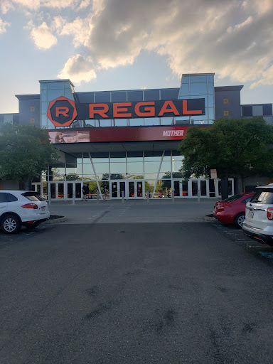 Movie Theater «Regal Cinemas Warrington Crossing 22 & IMAX», reviews and photos, 140 Easton Rd, Warrington, PA 18976, USA