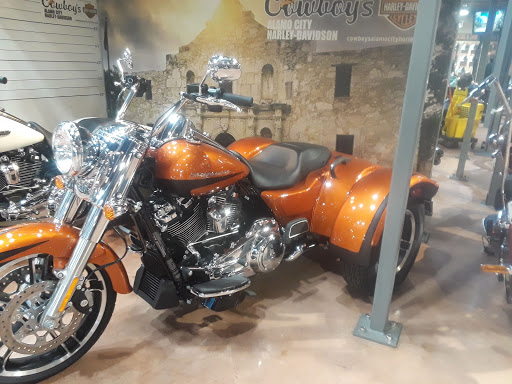 Motorcycle Dealer «Cowboy’s Alamo City Harley-Davidson», reviews and photos