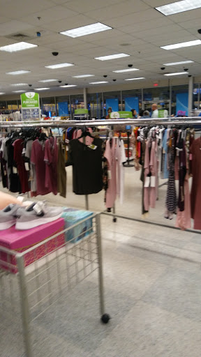 Clothing Store «Ross Dress for Less», reviews and photos, 8464 W Hillsborough Ave, Tampa, FL 33615, USA