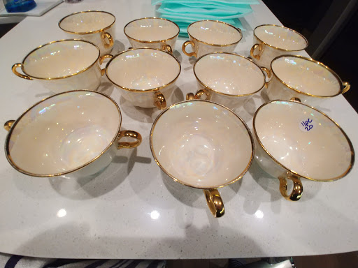 Thrift Store «Council Thrift Shops», reviews and photos, 21716 Sherman Way, Canoga Park, CA 91303, USA