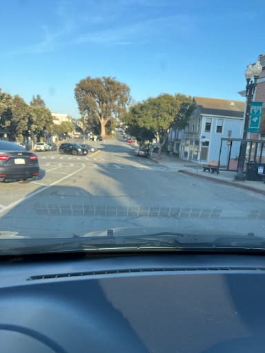 Laundromat «Monterey Bay Laundry Co.», reviews and photos, 511 Lighthouse Ave, Pacific Grove, CA 93950, USA