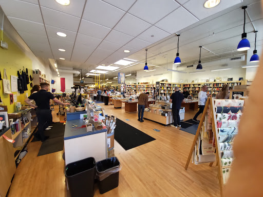 Book Store «Labyrinth Books», reviews and photos, 122 Nassau St, Princeton, NJ 08542, USA