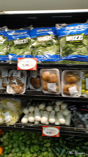 Grocery Store «Devon Market», reviews and photos, 1440 W Devon Ave, Chicago, IL 60660, USA