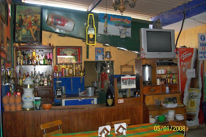El rinconcito bar antojitos - Echeverría 27, Zona Centro, 36200 Romita, Gto., Mexico