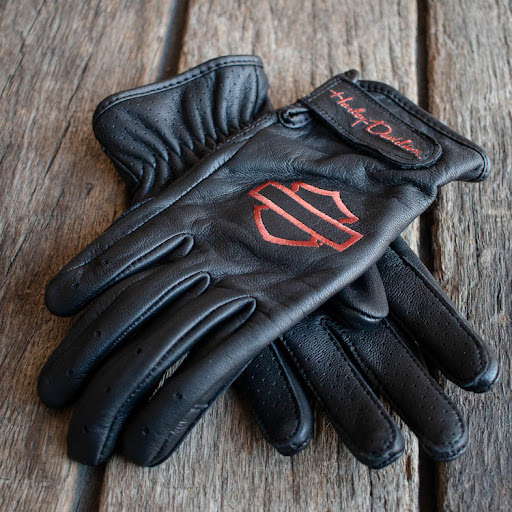 Harley-Davidson Dealer «Bergen County Harley-Davidson (Service Opens 9am)», reviews and photos, 124 Essex St, Rochelle Park, NJ 07662, USA