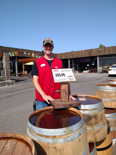 Hardware Store «Garrett Hardware & Plbg Co», reviews and photos, 1340 Healdsburg Ave, Healdsburg, CA 95448, USA