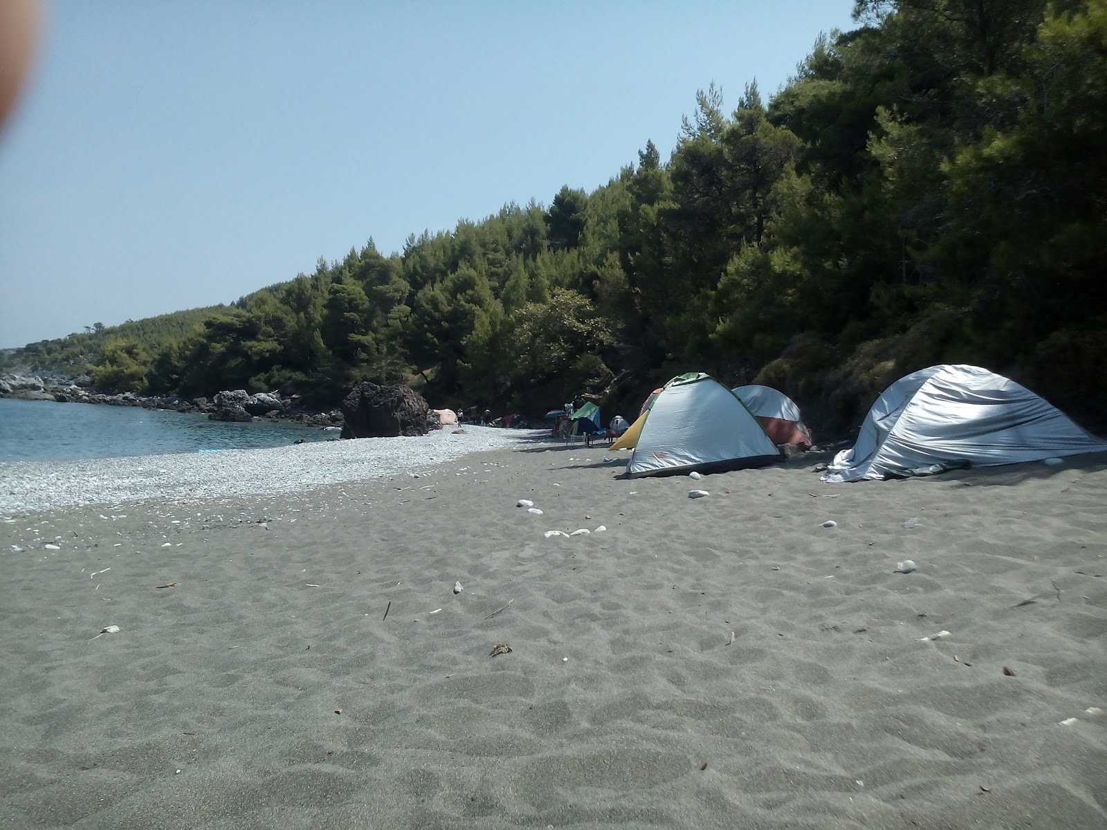 Aleppo Beach'in fotoğrafı düz bir kıyı şeridi ile birlikte
