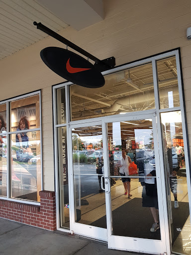 Sporting Goods Store «Nike Factory Store», reviews and photos, 4642 Factory Stores Blvd FF100, Myrtle Beach, SC 29579, USA