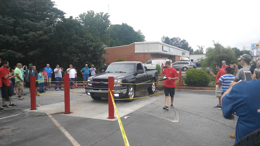 Tire Shop «Hometown Tire & Automotive Tire Pros», reviews and photos, 805 W Spring St, Monroe, GA 30655, USA