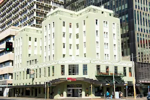 Hotel Waterloo & Backpackers image