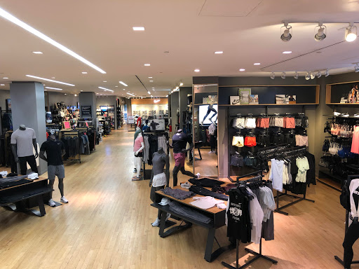 Sporting Goods Store «New York Running Company», reviews and photos, 10 Columbus Cir, New York, NY 10019, USA