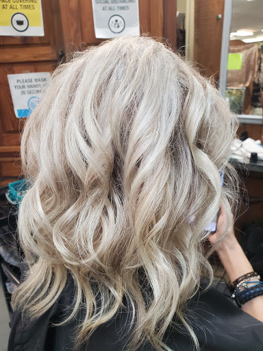 703 E Kingsbury St, Seguin, TX 78155, USA