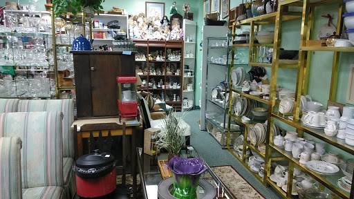 Thrift Store «To Every Nation Thrift Store», reviews and photos, 3300 43rd Ave, Vero Beach, FL 32960, USA