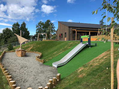 Hov barnehage Sentrumsvegen 17, 2860 Hov, Norge