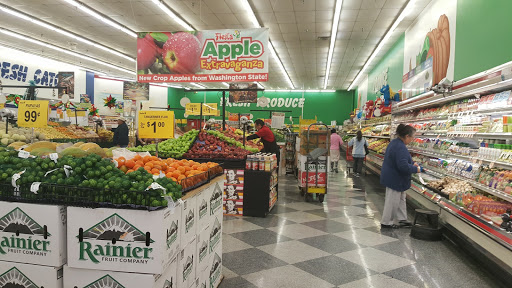 Grocery Store «Fiesta Mart», reviews and photos, 611 W Jefferson Blvd, Dallas, TX 75208, USA