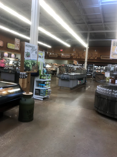 Grocery Store «Fresh Thyme Farmers Market- W. Des Moines», reviews and photos, 2900 University Ave, West Des Moines, IA 50266, USA