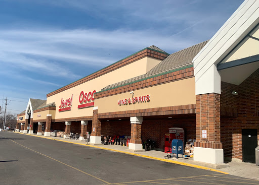 Grocery Store «Jewel-Osco», reviews and photos, 2485 Howard St, Evanston, IL 60202, USA