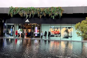 adidas Outlet Store Villefontaine image