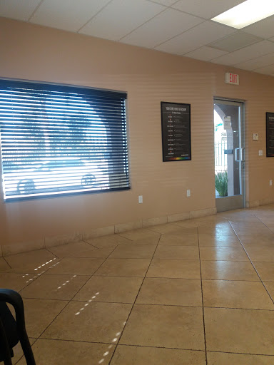 Auto Body Shop «Caliber Collision», reviews and photos, 2542 N Towne Ave, Pomona, CA 91767, USA