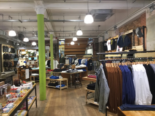 Urban Outfitters - Cardiff