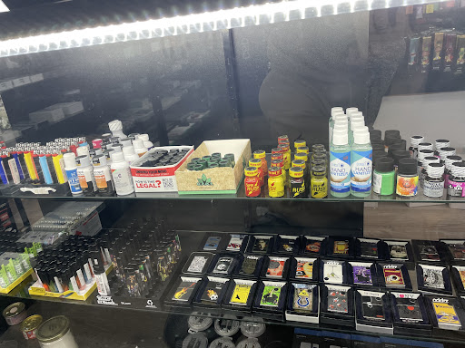 Tobacco Shop «Orlando Smoke Shop Fun Spot», reviews and photos, 5531 International Dr, Orlando, FL 32819, USA