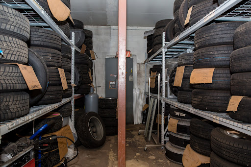 Auto Repair Shop «Dale Feste Automotive», reviews and photos, 1801 Mainstreet, Hopkins, MN 55343, USA