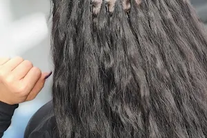 Peluquería bellas y extensiones image