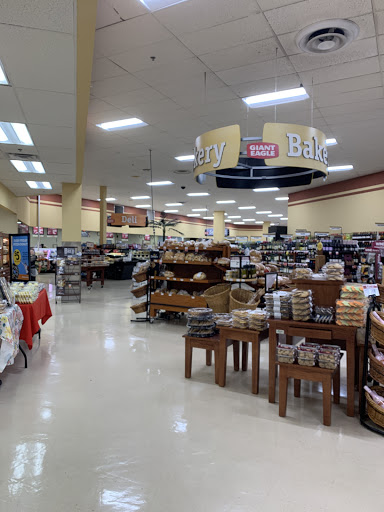 Supermarket «Giant Eagle Supermarket», reviews and photos, 50 W Bridge St, Berea, OH 44017, USA