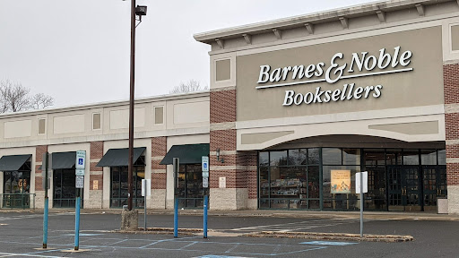 Book Store «Barnes & Noble», reviews and photos, 1180 Raritan Rd, Clark, NJ 07066, USA
