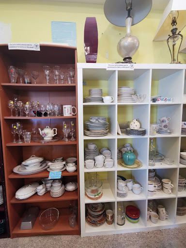 Thrift Store «Habitat For Humanity Thrift Store», reviews and photos, 1635 N Old Dixie Hwy, Jupiter, FL 33469, USA