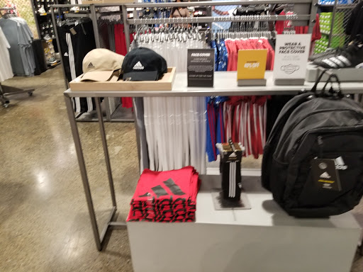 Shoe Store «Adidas», reviews and photos, 447 Great Mall Dr #556, Milpitas, CA 95035, USA