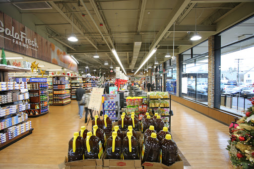 Supermarket «Gala Fresh Farms», reviews and photos, 2485 Grand Ave, Baldwin, NY 11510, USA